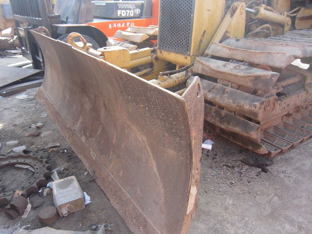 CATERPILLAR D5M - Бульдозер: фото 3 CATERPILLAR D5M - Бульдозер: фото 3