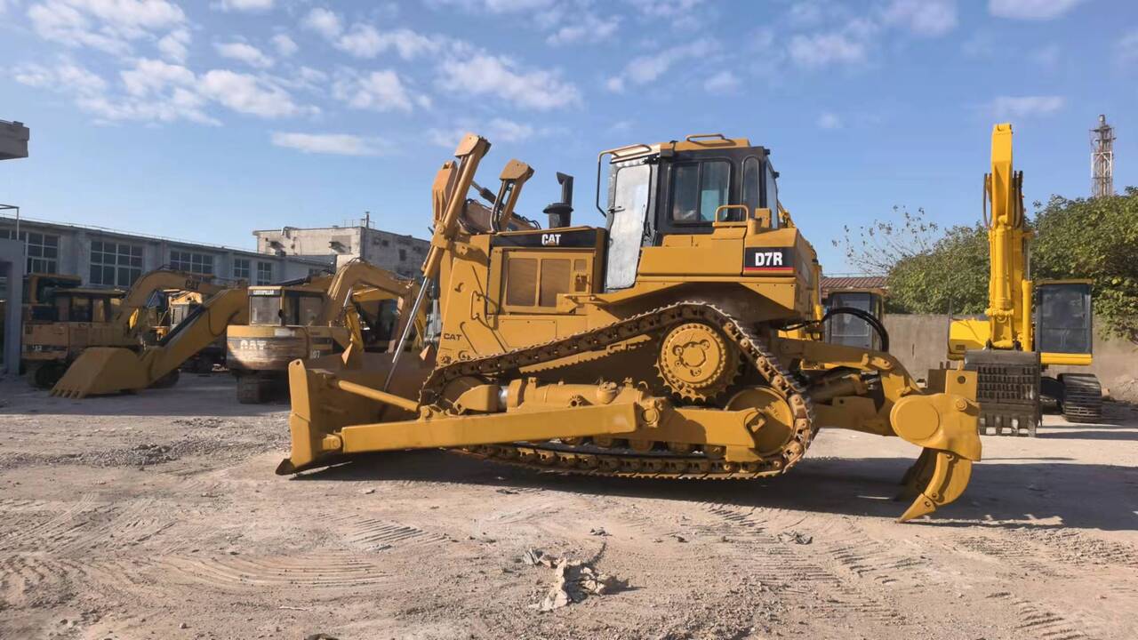 CATERPILLAR D7R - Бульдозер: фото 4 CATERPILLAR D7R - Бульдозер: фото 4