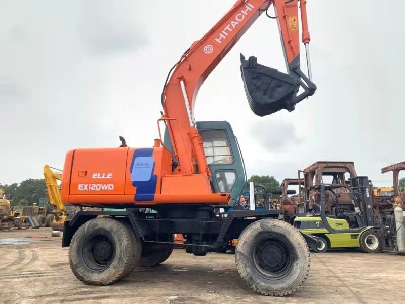 HITACHI EX120WD - Колёсный экскаватор: фото 2 HITACHI EX120WD - Колёсный экскаватор: фото 2
