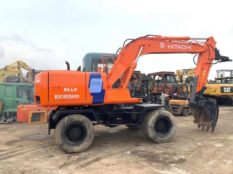 HITACHI EX120WD - Колёсный экскаватор: фото 5 HITACHI EX120WD - Колёсный экскаватор: фото 5