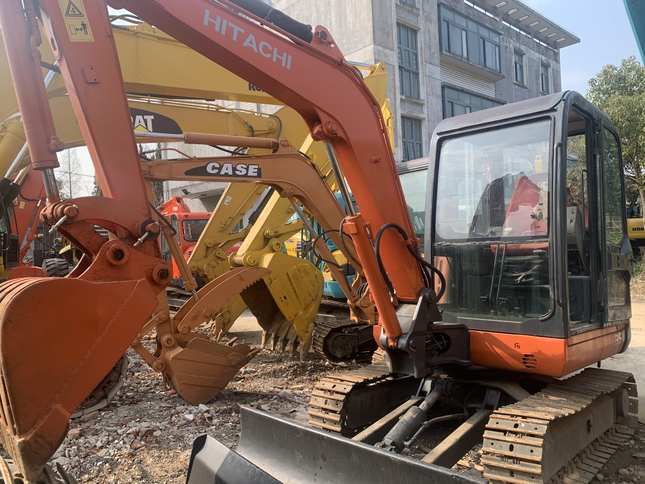 HITACHI ZX35U-mini excavator - Мини-экскаватор: фото 2 HITACHI ZX35U-mini excavator - Мини-экскаватор: фото 2