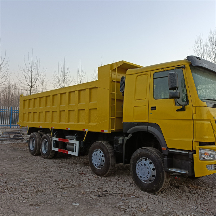 Самосвал HOWO HOWO371 8x4 tipper: фото 11