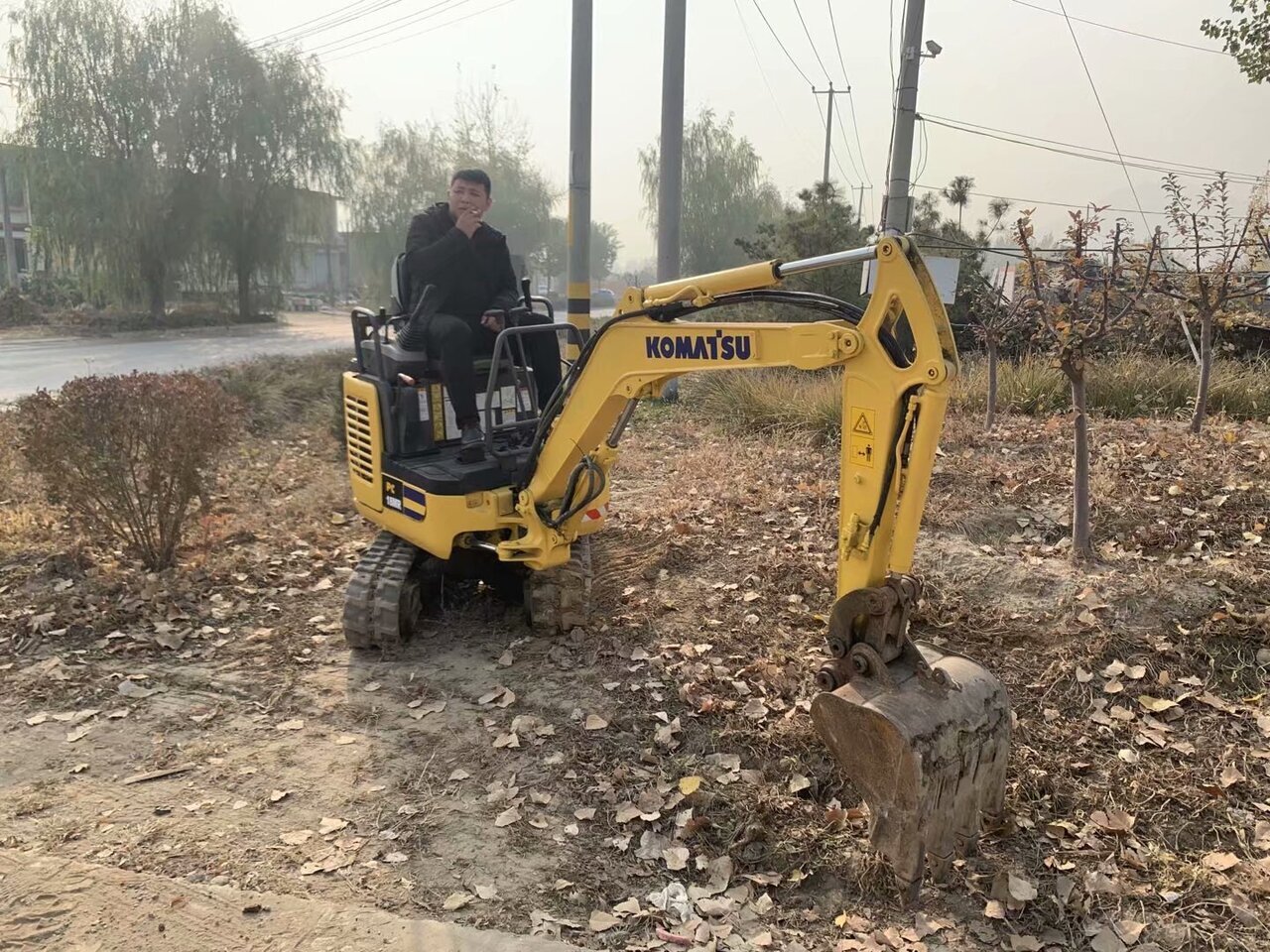 KOMATSU PC18MR - Гусеничный экскаватор: фото 1 KOMATSU PC18MR - Гусеничный экскаватор: фото 1