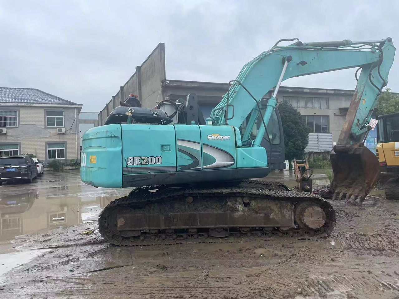 Kobelco SK200 - Гусеничный экскаватор: фото 4 Kobelco SK200 - Гусеничный экскаватор: фото 4