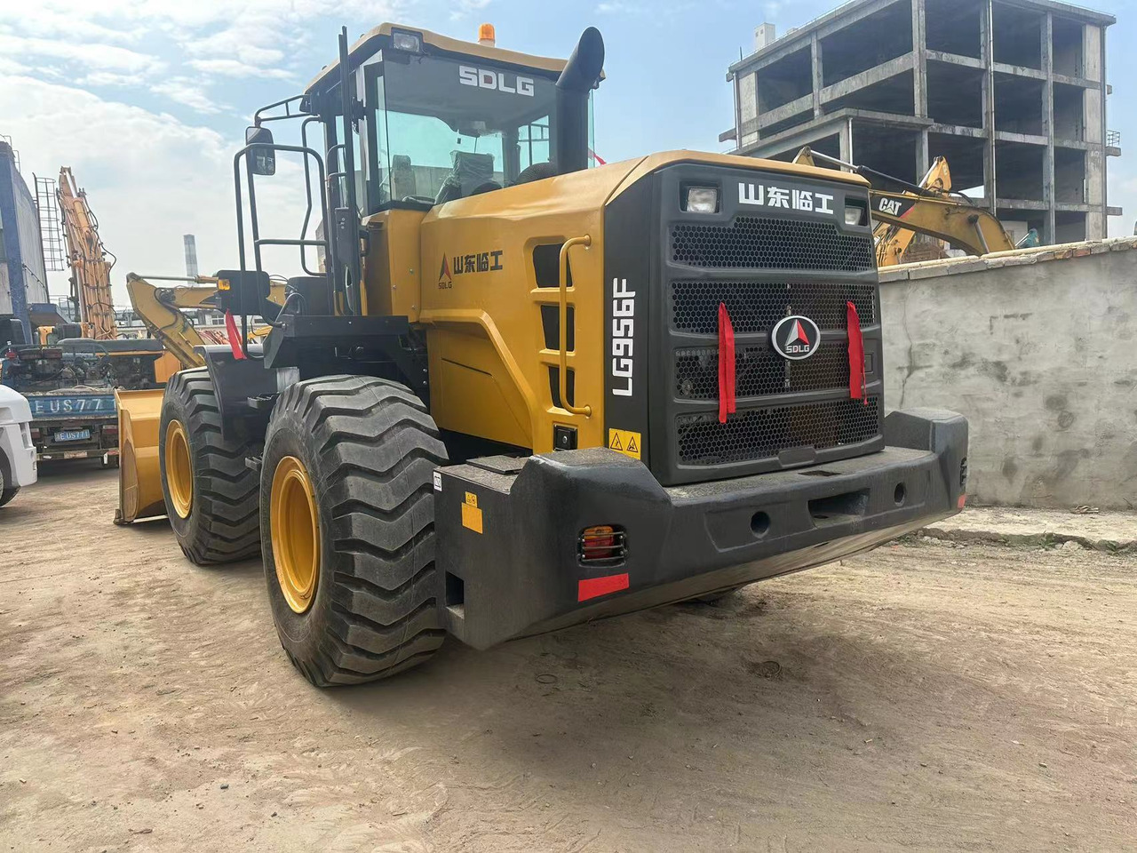 SDLG LG956F - Гусеничный экскаватор: фото 4 SDLG LG956F - Гусеничный экскаватор: фото 4