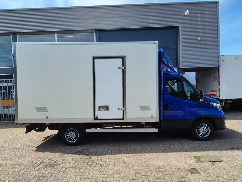 Iveco Daily 35S18 3.0D Koffer/ Xenon/ Airco - Фургон с закрытым кузовом: фото 2 Iveco Daily 35S18 3.0D Koffer/ Xenon/ Airco - Фургон с закрытым кузовом: фото 2