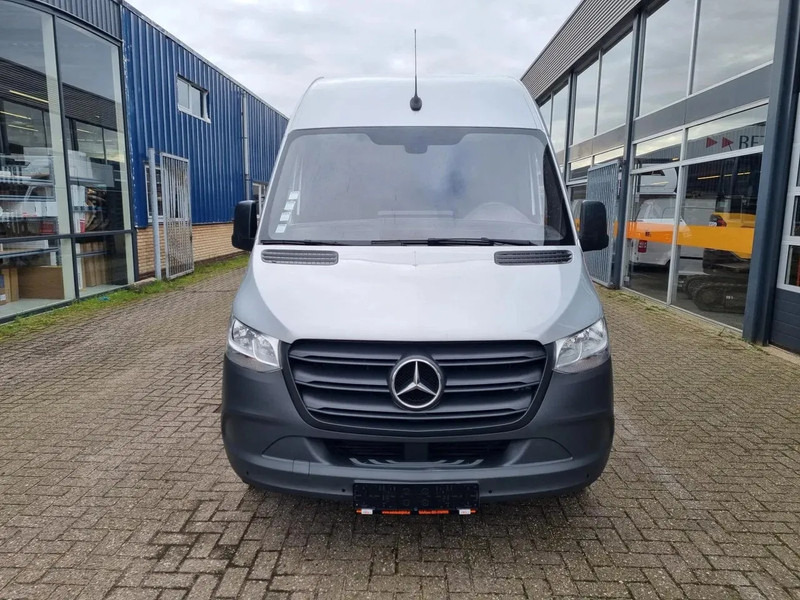 Mercedes-Benz Sprinter 314 CDI L2H2 EURO 6/ Airco/ Navi/ Camera - Цельнометаллический фургон: фото 4 Mercedes-Benz Sprinter 314 CDI L2H2 EURO 6/ Airco/ Navi/ Camera - Цельнометаллический фургон: фото 4