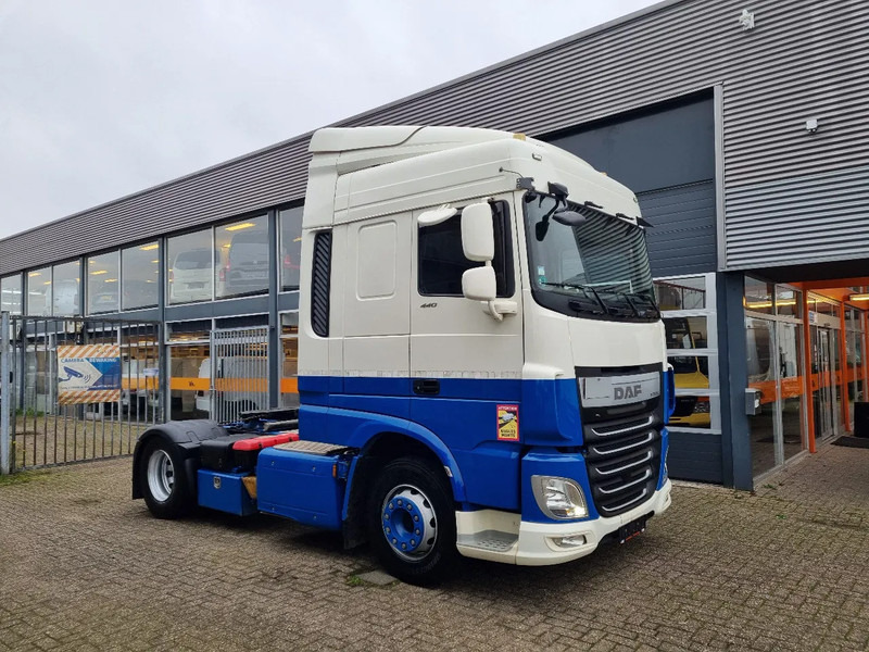 DAF XF 106.440 EURO 6/ Intarder/ Webasto/ ADR / Klima - Тягач: фото 1 DAF XF 106.440 EURO 6/ Intarder/ Webasto/ ADR / Klima - Тягач: фото 1