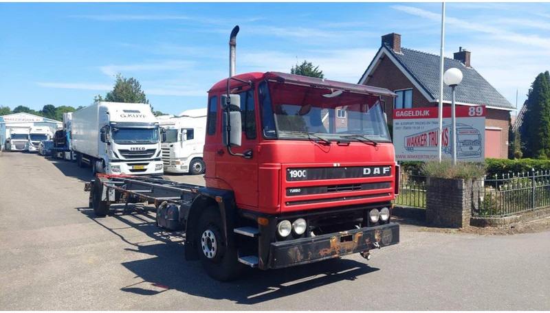 DAF 1900 4X2 HOLLAND TUCK FULL STEEL SUSPENSION MANUAL GEARBOX - Грузовик-шасси: фото 3 DAF 1900 4X2 HOLLAND TUCK FULL STEEL SUSPENSION MANUAL GEARBOX - Грузовик-шасси: фото 3