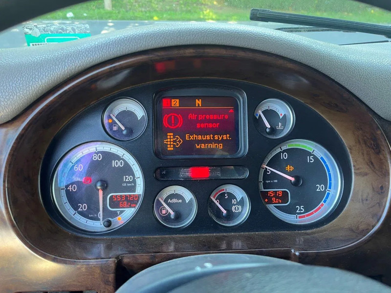 Грузовик-шасси DAF 85.360 8X2 SINGLE CAB CHASSIS: фото 18 Грузовик-шасси DAF 85.360 8X2 SINGLE CAB CHASSIS: фото 18