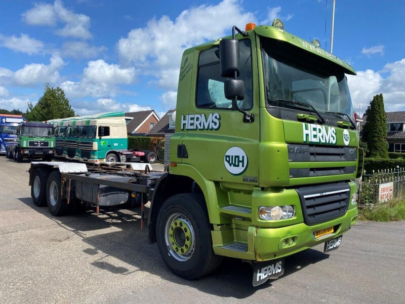 DAF CF 85.380 CF 380 FULL STEEL SPRING HOLLAND TRUCK 380 HP - Тросовый мультилифт: фото 3 DAF CF 85.380 CF 380 FULL STEEL SPRING HOLLAND TRUCK 380 HP - Тросовый мультилифт: фото 3
