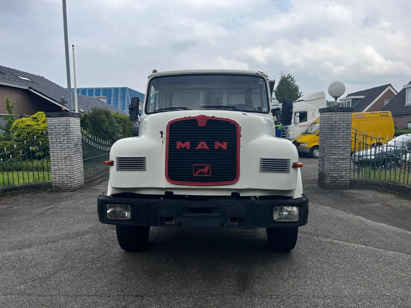 MAN 32.240 6x4 FULL STEEL SPRING KIPPER MANUAL GEARBOX - Самосвал: фото 5 MAN 32.240 6x4 FULL STEEL SPRING KIPPER MANUAL GEARBOX - Самосвал: фото 5
