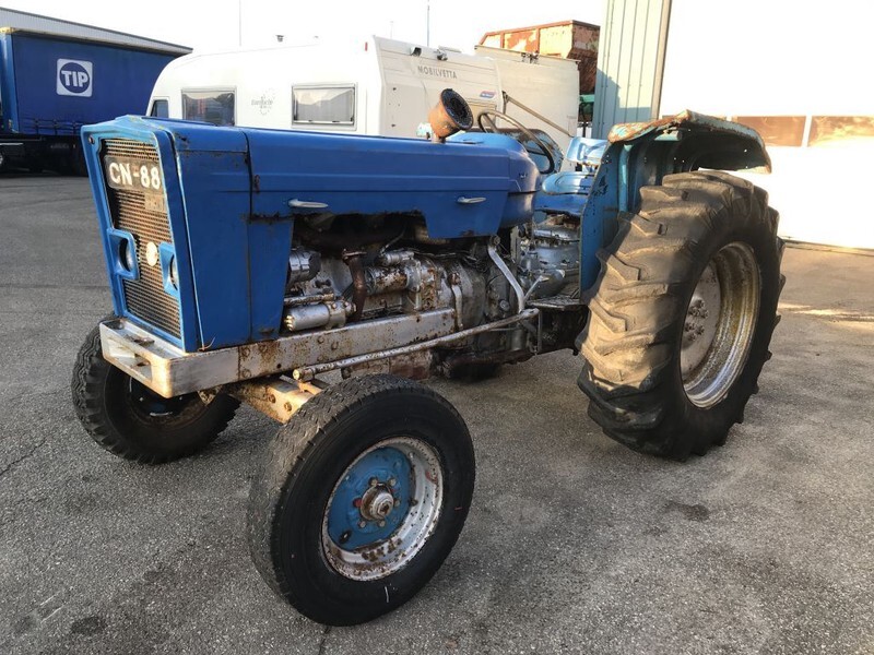 Massey Ferguson 65 / ebro - Трактор: фото 3 Massey Ferguson 65 / ebro - Трактор: фото 3