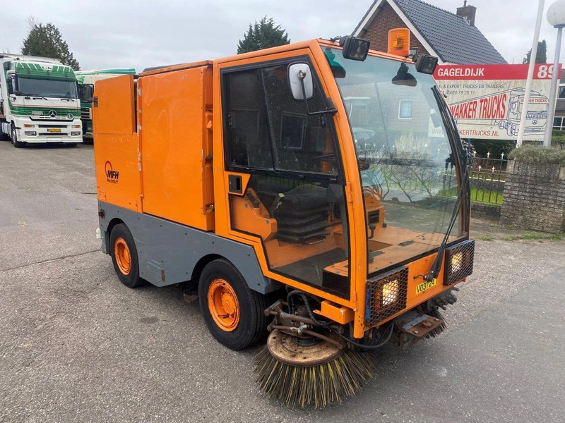 Nilfisk MFH2200 SWEEPER MFH 2200 CLEANER - Промышленная подметальная машина: фото 3 Nilfisk MFH2200 SWEEPER MFH 2200 CLEANER - Промышленная подметальная машина: фото 3