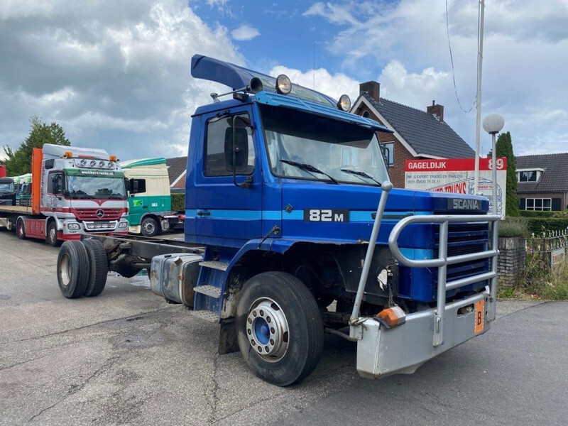 Scania T82 T 82 4x2 CHASSIS FULL STEEL SUSPENSION - Грузовик-шасси: фото 3 Scania T82 T 82 4x2 CHASSIS FULL STEEL SUSPENSION - Грузовик-шасси: фото 3