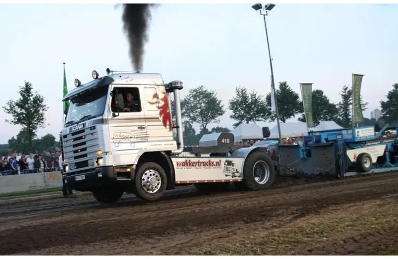 Scania 113 HELE DIKKE VETTE TREKKERTREK VRACHTWAGEN Truckpulling - Строительная техника: фото 1 Scania 113 HELE DIKKE VETTE TREKKERTREK VRACHTWAGEN Truckpulling - Строительная техника: фото 1