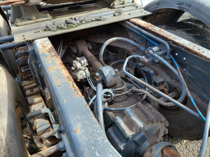 Scania P113-360 6x4 TRUCKHEAD FULL STEEL SPRING BIG AXLES - Тягач: фото 4 Scania P113-360 6x4 TRUCKHEAD FULL STEEL SPRING BIG AXLES - Тягач: фото 4