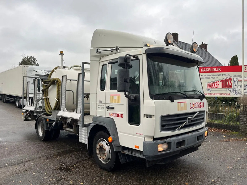 Volvo FL 611 FL6 11 4x2 with TANK, possible to remove the tank - Грузовик-цистерна: фото 4 Volvo FL 611 FL6 11 4x2 with TANK, possible to remove the tank - Грузовик-цистерна: фото 4