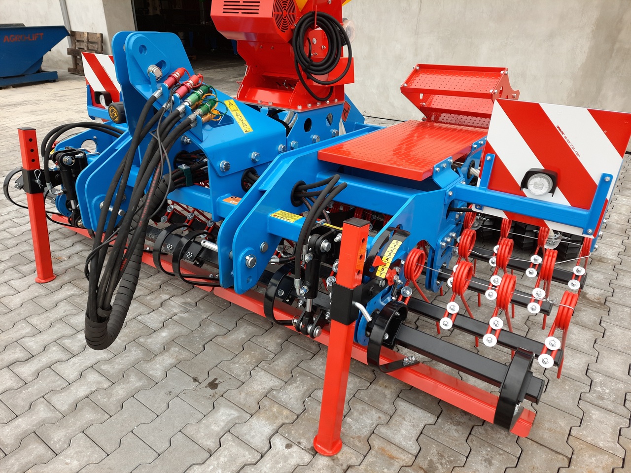 Agro-lift SEED MASTER 300 - Культиватор: фото 1 Agro-lift SEED MASTER 300 - Культиватор: фото 1
