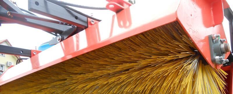 Metal-technik Sweeper/ Zamiatarka 2,4*M - Щетка для Коммунальной и специальной техники: фото 4 Metal-technik Sweeper/ Zamiatarka 2,4*M - Щетка для Коммунальной и специальной техники: фото 4