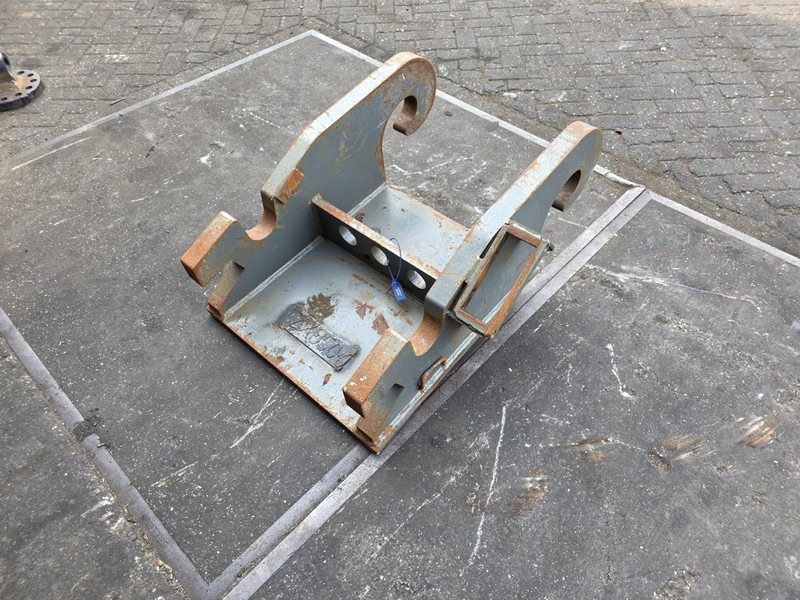 Adaptor plate cw55s verachtert kopplaat cw55s verachtert eurosteel - Сцепное устройство для Строительной техники: фото 3 Adaptor plate cw55s verachtert kopplaat cw55s verachtert eurosteel - Сцепное устройство для Строительной техники: фото 3