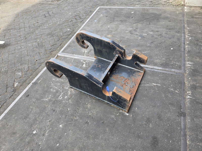 Adaptor plate cw55s verachtert kopplaat cw55s verachtert eurosteel - Сцепное устройство для Строительной техники: фото 4 Adaptor plate cw55s verachtert kopplaat cw55s verachtert eurosteel - Сцепное устройство для Строительной техники: фото 4