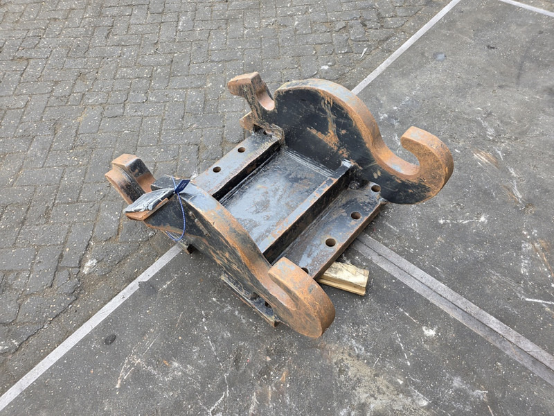 Kopplaat cw55s head plate cw55s verachtert adaptor plate - Сцепное устройство для Строительной техники: фото 4 Kopplaat cw55s head plate cw55s verachtert adaptor plate - Сцепное устройство для Строительной техники: фото 4