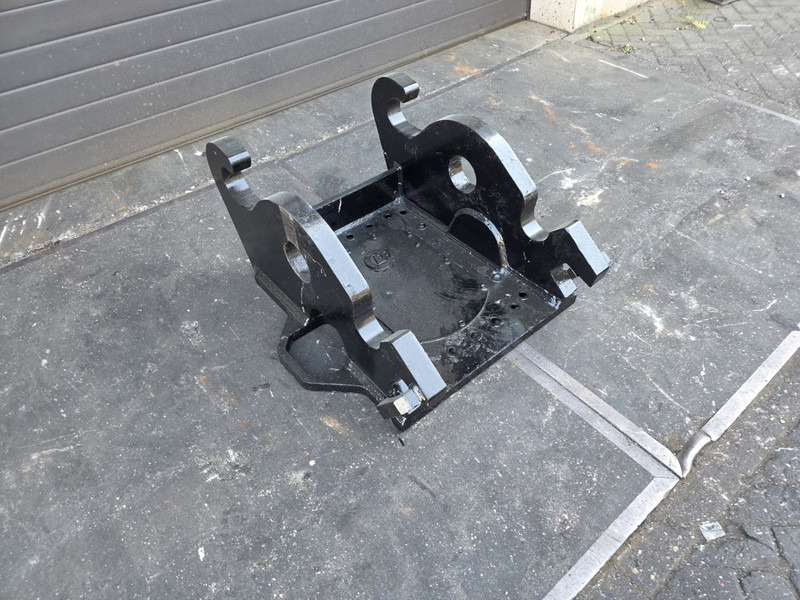 Kopplaat demarec cw55s demarec adaptor plate verachtert cw55s - Сцепное устройство для Строительной техники: фото 5 Kopplaat demarec cw55s demarec adaptor plate verachtert cw55s - Сцепное устройство для Строительной техники: фото 5