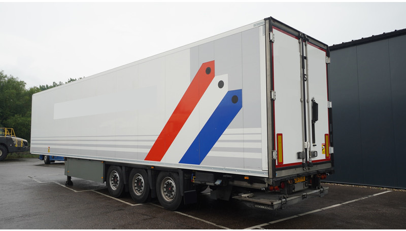 Schmitz Cargobull 3 AXLE FRIGO TRAILER WITH THERMO KING SLX I - Полуприцеп-рефрижератор: фото 5 Schmitz Cargobull 3 AXLE FRIGO TRAILER WITH THERMO KING SLX I - Полуприцеп-рефрижератор: фото 5