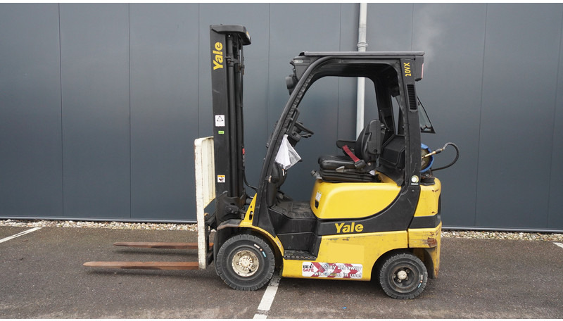 Yale GLP20SVX V2425 LPG FORKLIFT DUPLEX - Строительная техника: фото 2 Yale GLP20SVX V2425 LPG FORKLIFT DUPLEX - Строительная техника: фото 2