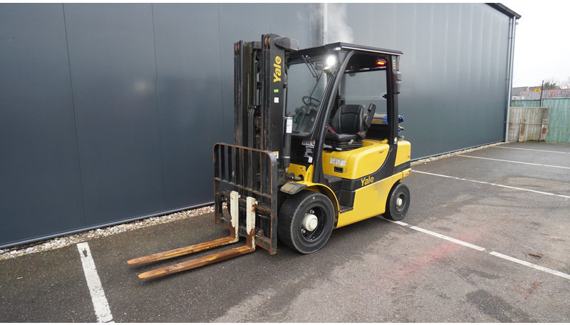 Yale GLP25VX E2170 LPG FORKLIFT TRIPLEX - Строительная техника: фото 4 Yale GLP25VX E2170 LPG FORKLIFT TRIPLEX - Строительная техника: фото 4