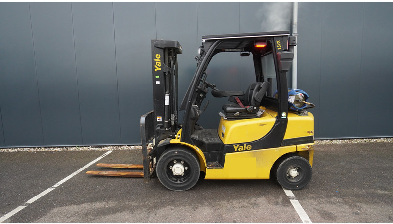 Yale GLP25VX E2170 LPG FORKLIFT TRIPLEX - Строительная техника: фото 2 Yale GLP25VX E2170 LPG FORKLIFT TRIPLEX - Строительная техника: фото 2