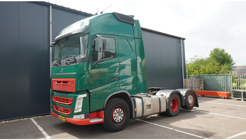 Volvo FH 500 6X2 EURO 6 GLOBETROTTER - Тягач: фото 3 Volvo FH 500 6X2 EURO 6 GLOBETROTTER - Тягач: фото 3