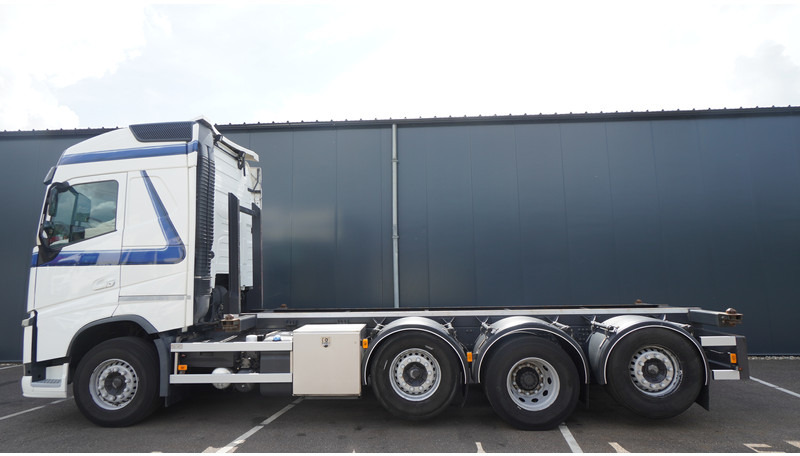 Volvo FH 460 8X2 20 FT CONTAINER TRANSPORT TRUCK - Грузовик-контейнеровоз/ Сменный кузов: фото 1 Volvo FH 460 8X2 20 FT CONTAINER TRANSPORT TRUCK - Грузовик-контейнеровоз/ Сменный кузов: фото 1