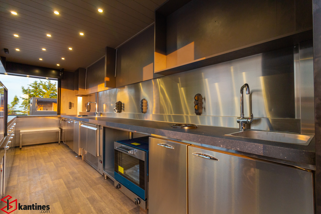 Торговый прицеп Skretas Box XXL Size: фото 15 Торговый прицеп Skretas Box XXL Size: фото 15