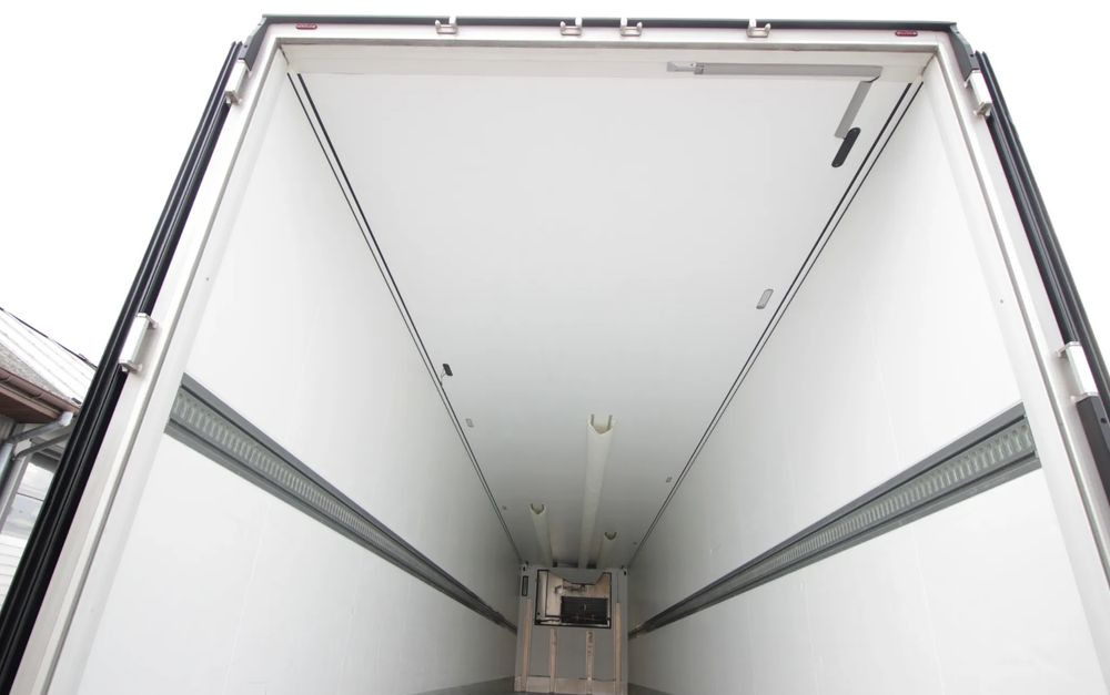 Полуприцеп-рефрижератор Schmitz Cargobull FP 60 V7 Thermo King SLXi 300 / ŚWIATŁA LED / JAK NOWA / ŚCIANA 7 CM /: фото 8