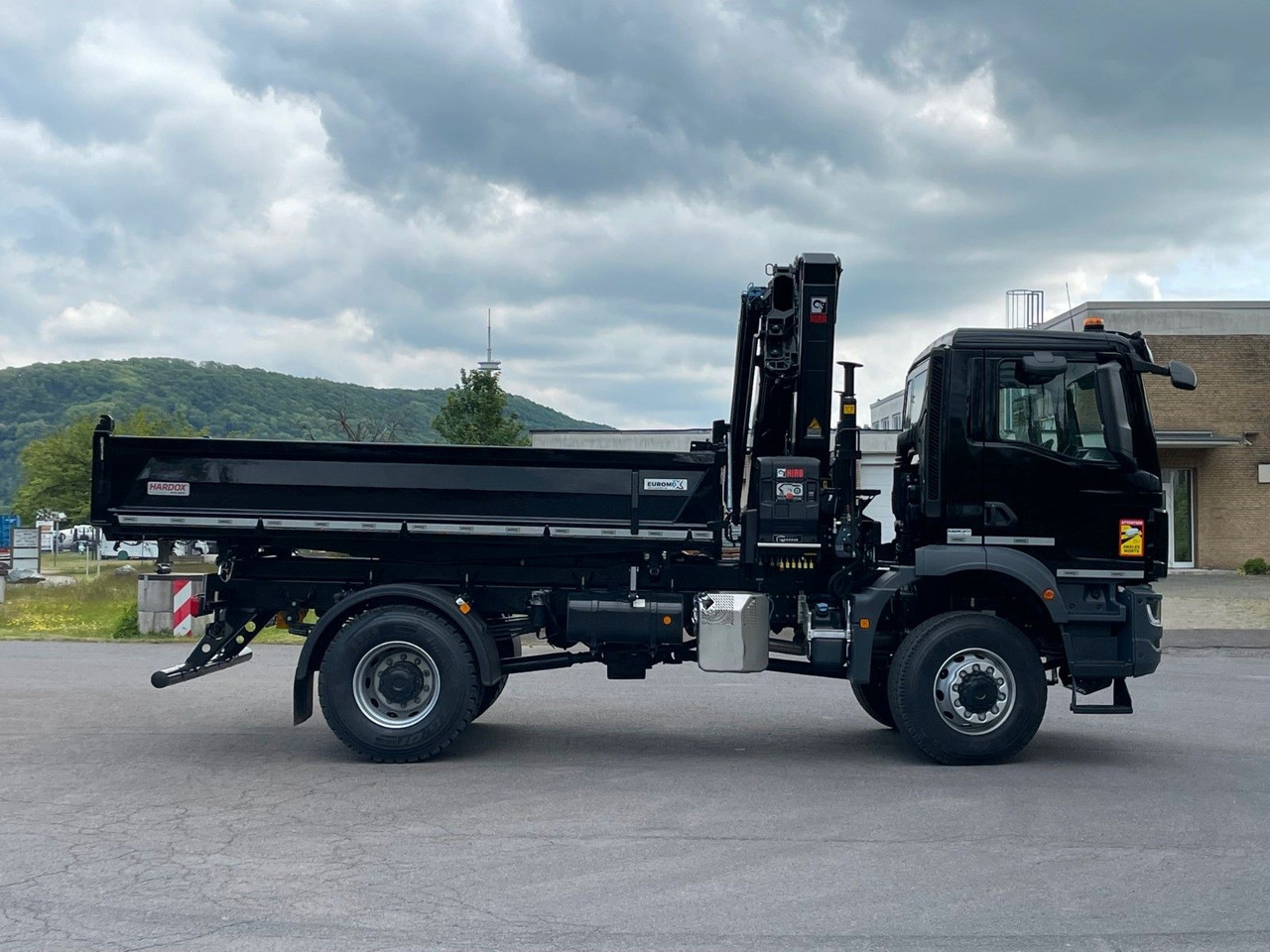 Самосвал, Автоманипулятор MAN TGM 18.320 4x4 Euro6e Hiab X Hiduo 228-4: фото 6