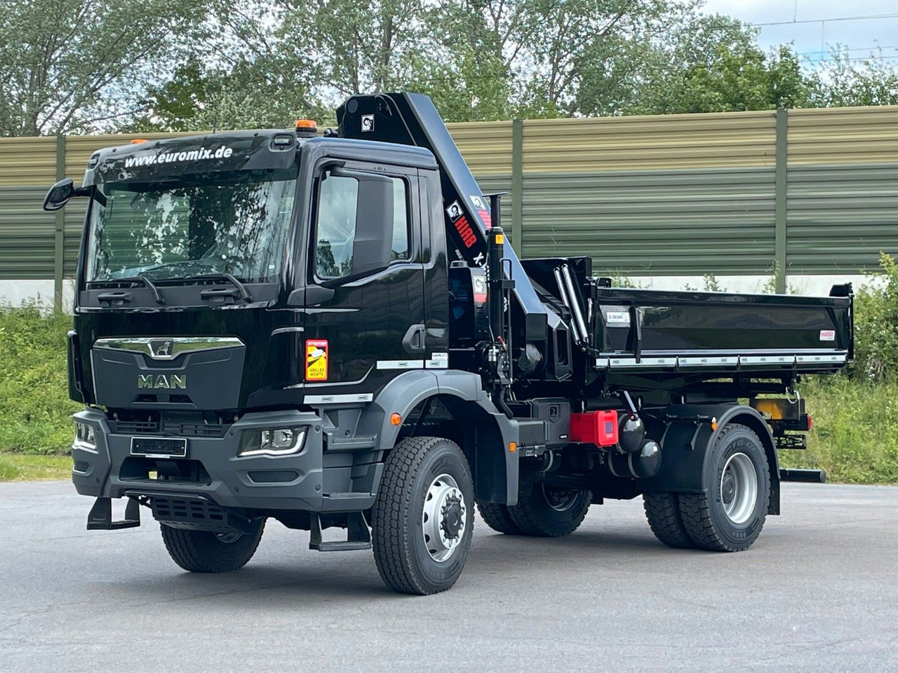 MAN TGM 18.320 4x4 Euro6e Hiab X Hiduo 228-4 - Самосвал, Автоманипулятор: фото 3 MAN TGM 18.320 4x4 Euro6e Hiab X Hiduo 228-4 - Самосвал, Автоманипулятор: фото 3