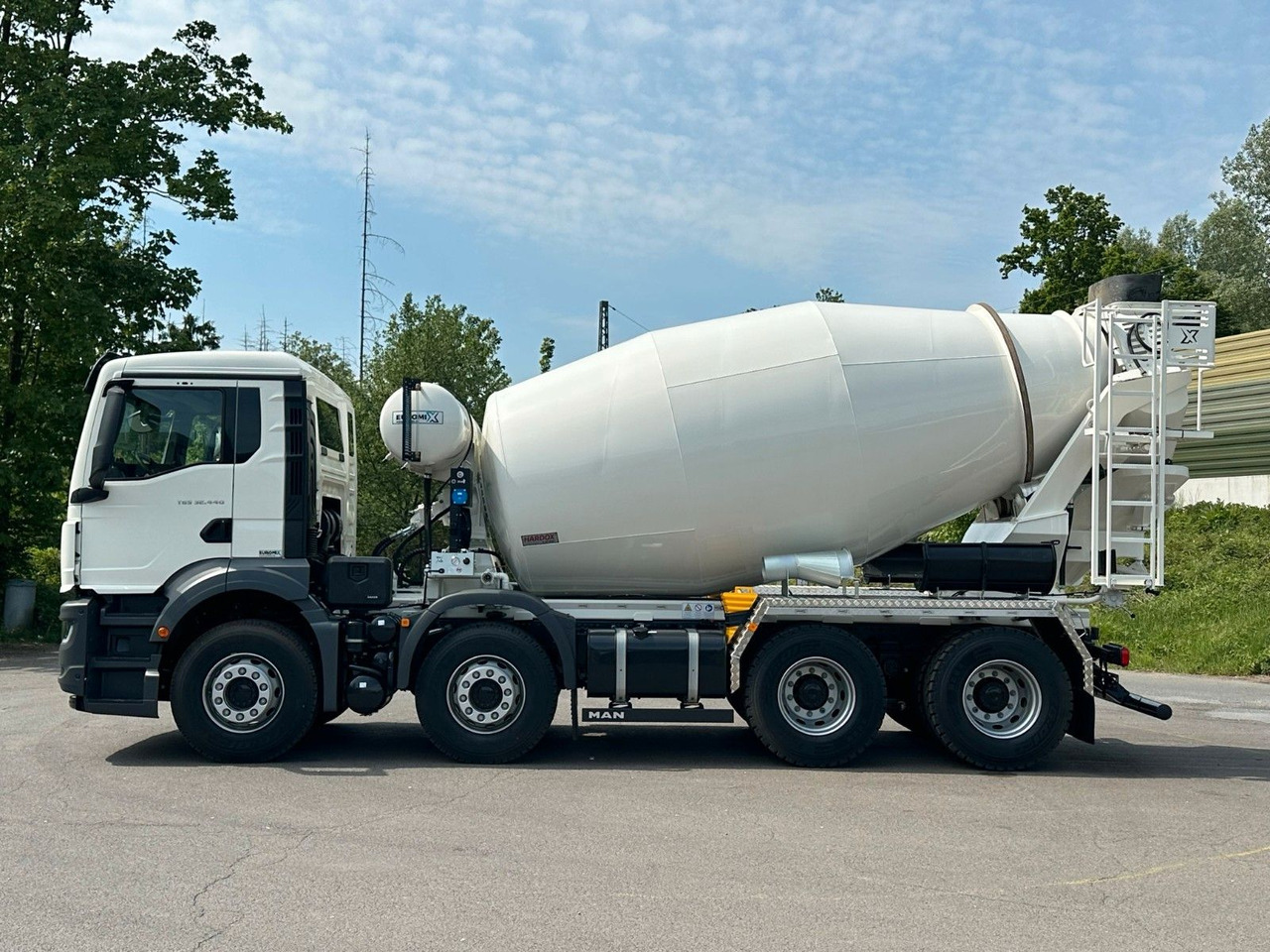 MAN TGS 32.440 8x4 / Euromix MTP EM 9 L - Автобетоносмеситель: фото 4 MAN TGS 32.440 8x4 / Euromix MTP EM 9 L - Автобетоносмеситель: фото 4