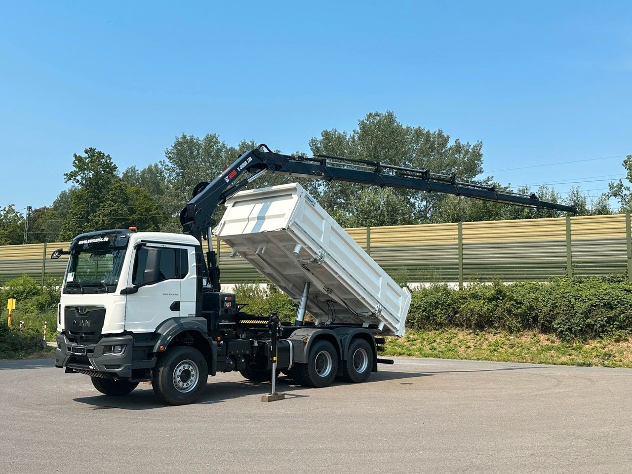 MAN TGS 33.440 6x4 /3-Seiten- Kipper / HIAB 228-6 - Самосвал, Автоманипулятор: фото 2 MAN TGS 33.440 6x4 /3-Seiten- Kipper / HIAB 228-6 - Самосвал, Автоманипулятор: фото 2