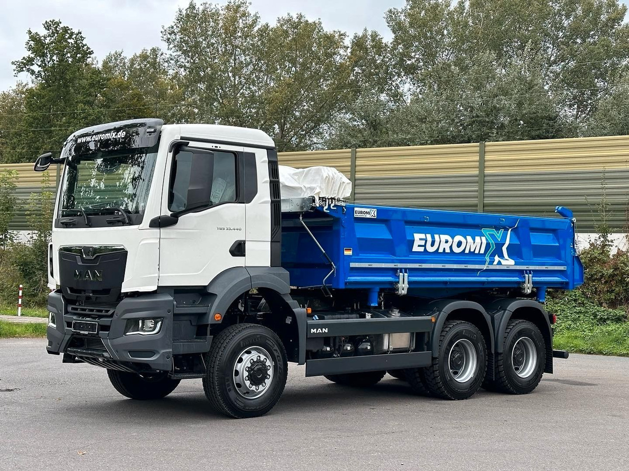 MAN TGS 33.440 6x6 /Euro6 3-Seiten-Kipper EuromixMTP - Самосвал: фото 2 MAN TGS 33.440 6x6 /Euro6 3-Seiten-Kipper EuromixMTP - Самосвал: фото 2