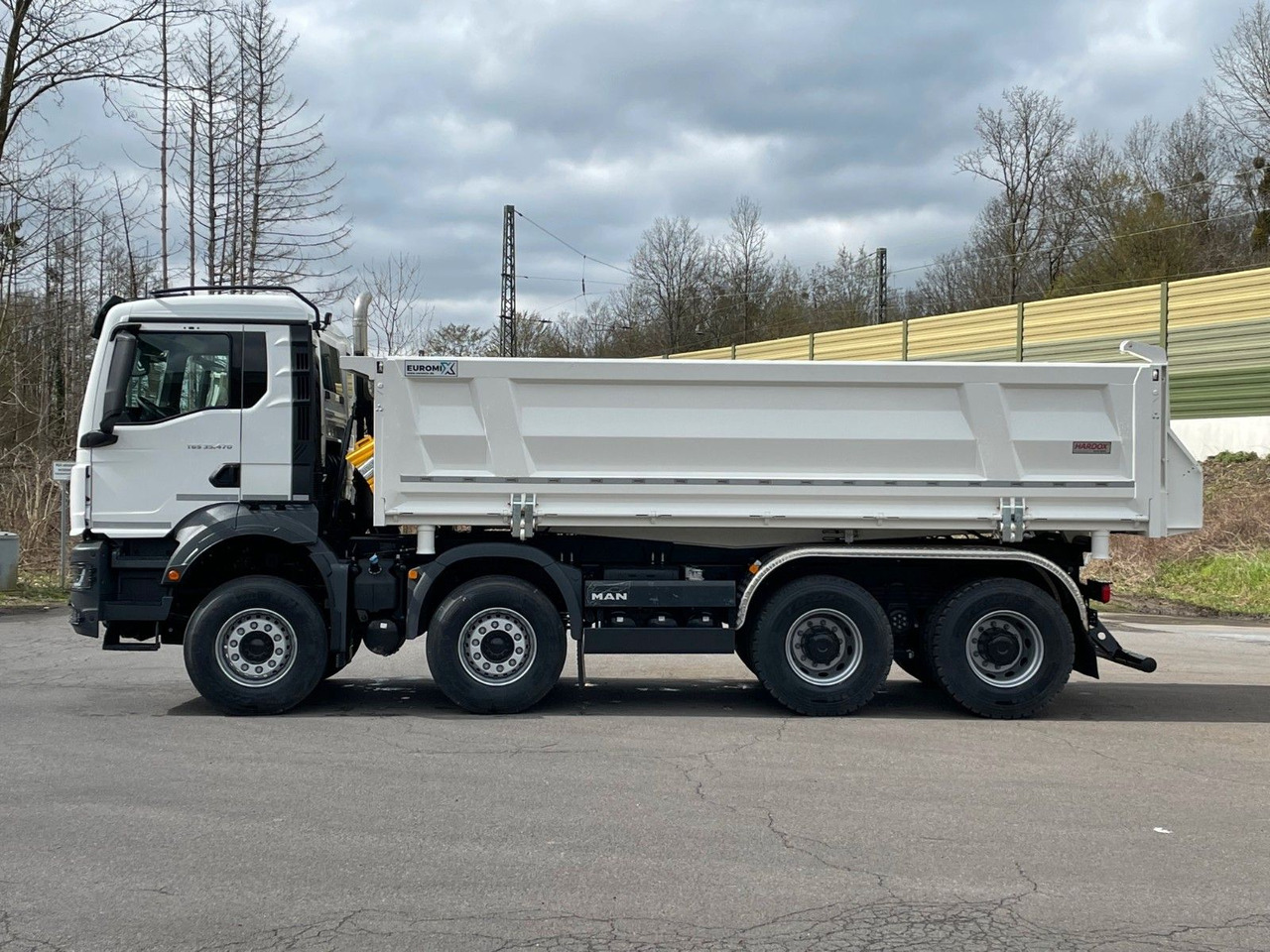 MAN TGS 35.520 8x4 EuromixMTP 3-Seiten-Kipper - Самосвал: фото 3 MAN TGS 35.520 8x4 EuromixMTP 3-Seiten-Kipper - Самосвал: фото 3