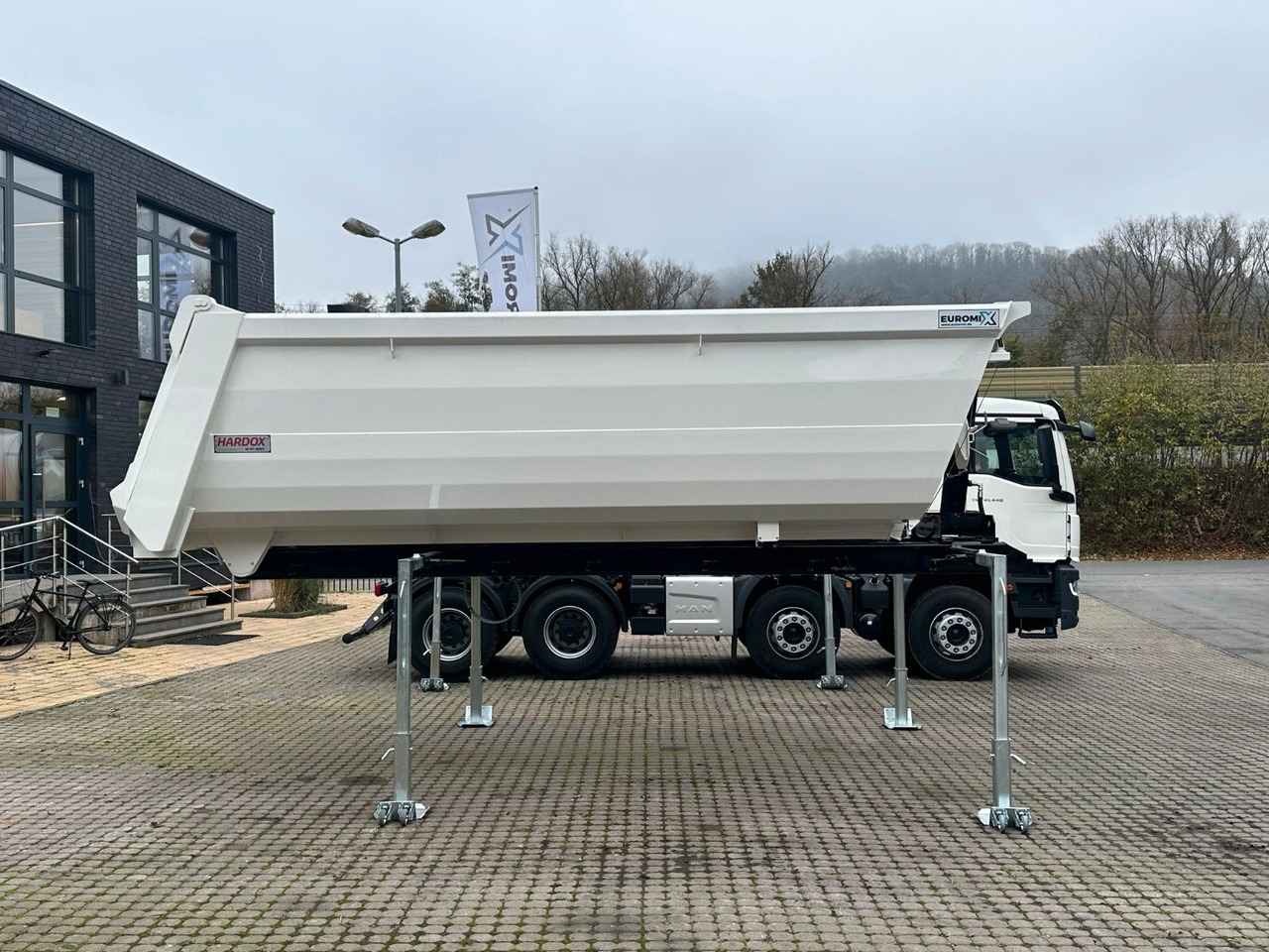 MAN TGS 41.480 8x4 WECHSELSYSTEM KIPPER+MISCHER - Автобетоносмеситель, Кузов для самосвала: фото 4 MAN TGS 41.480 8x4 WECHSELSYSTEM KIPPER+MISCHER - Автобетоносмеситель, Кузов для самосвала: фото 4