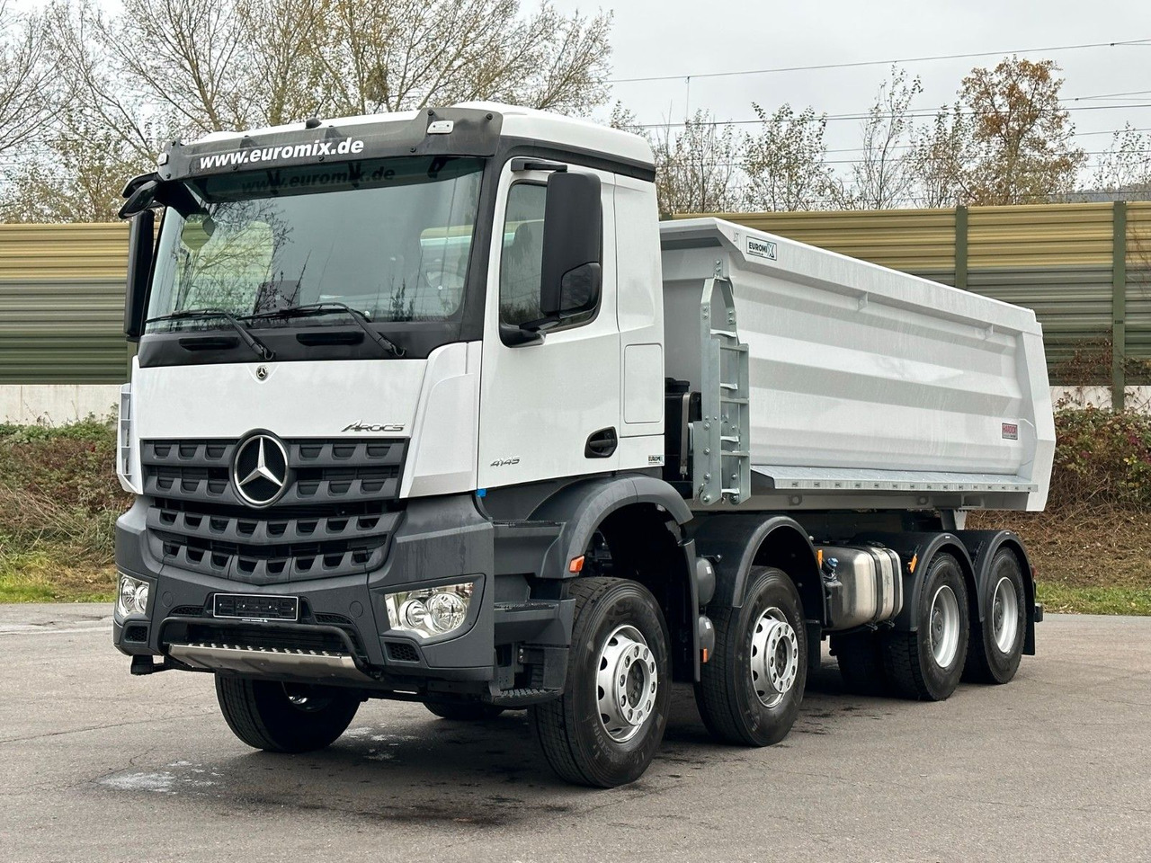 Mercedes-Benz AROCS 5 4145 8X4 E6e EuromixMTP 18m³ Kipper - Самосвал: фото 1 Mercedes-Benz AROCS 5 4145 8X4 E6e EuromixMTP 18m³ Kipper - Самосвал: фото 1