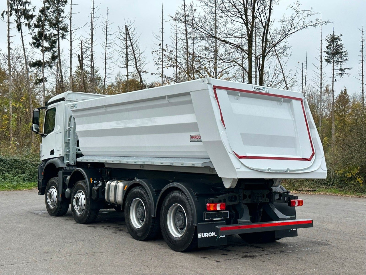 Mercedes-Benz AROCS 5 4145 8X4 E6e EuromixMTP 18m³ Kipper - Самосвал: фото 4 Mercedes-Benz AROCS 5 4145 8X4 E6e EuromixMTP 18m³ Kipper - Самосвал: фото 4