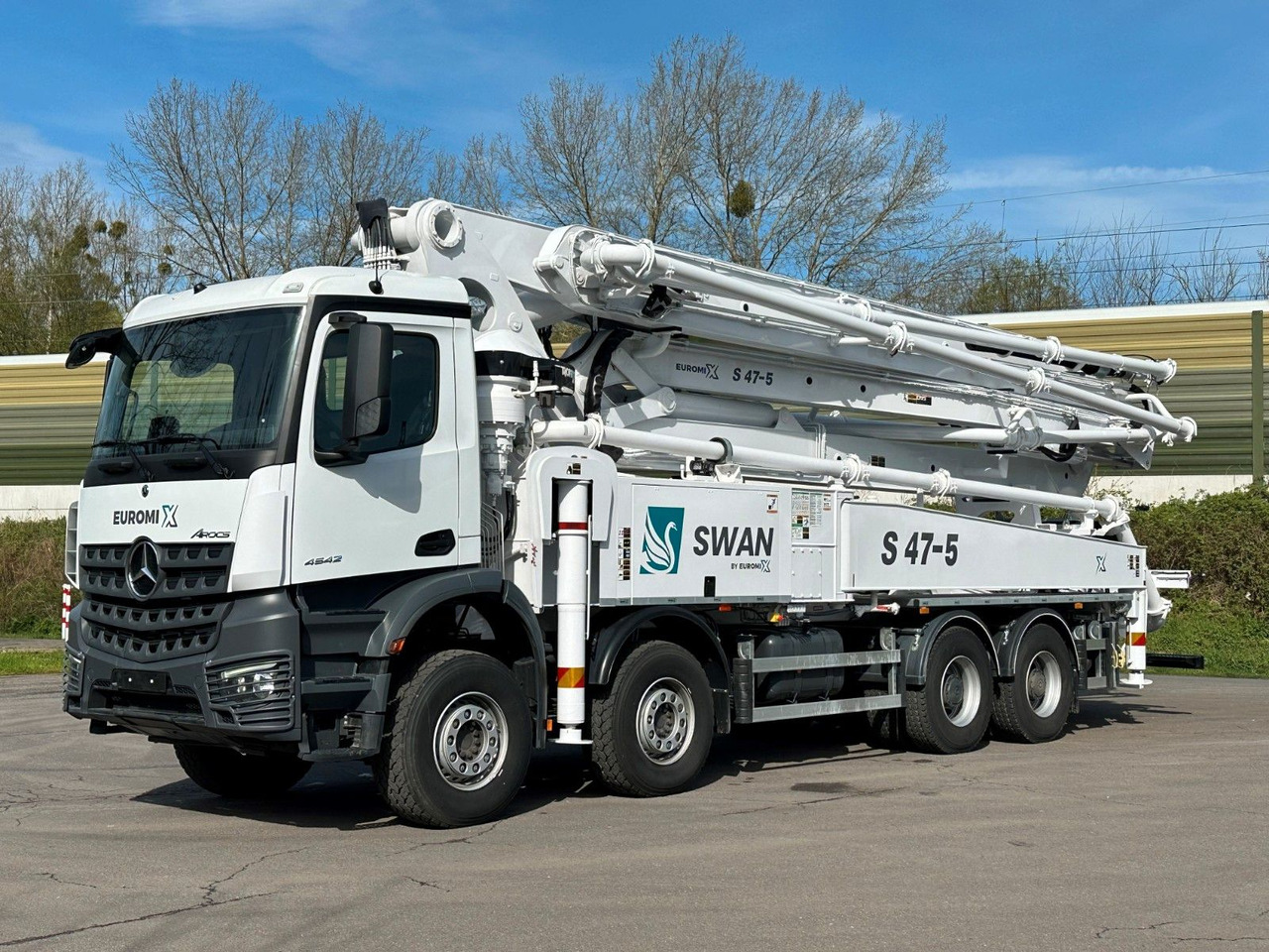 Mercedes-Benz Arocs 5 4542 8x4 SWAN TSP 47-5 160RZ ( 47m ) - Автобетоносмеситель: фото 3 Mercedes-Benz Arocs 5 4542 8x4 SWAN TSP 47-5 160RZ ( 47m ) - Автобетоносмеситель: фото 3