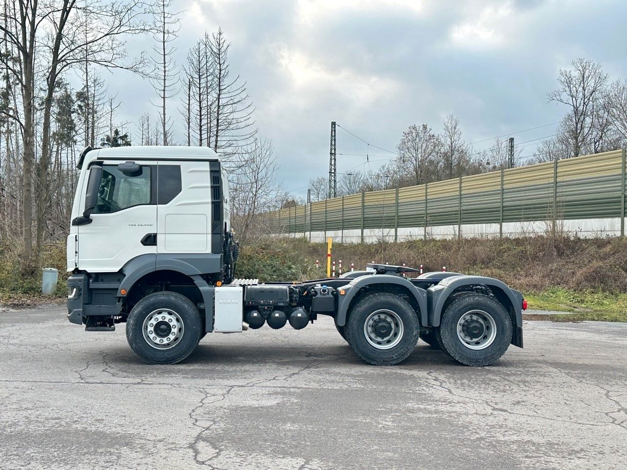 MAN TGS 33.440 BBS 6X4 EUROMIX MTP Kipper-Auflieger MAN TGS 33.440 BBS 6X4 EUROMIX MTP Kipper-Auflieger - Тягач: фото 2 MAN TGS 33.440 BBS 6X4 EUROMIX MTP Kipper-Auflieger MAN TGS 33.440 BBS 6X4 EUROMIX MTP Kipper-Auflieger - Тягач: фото 2