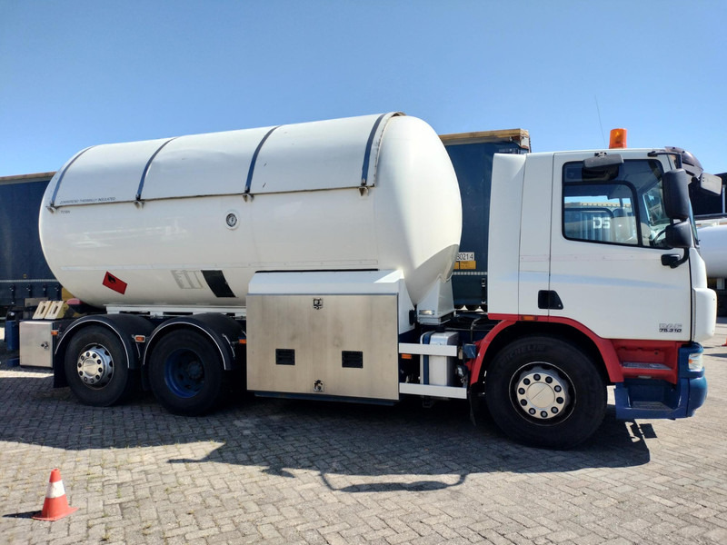 DAF FAN CF75. 6x2 -24030 L Gas tank truck -Gas, Gaz, LPG, GPL, Propane, Butane tank, Gastank ID 2.166 Rootselaar, flowmeter, pump, sunroof on tank - Грузовик-цистерна: фото 1 DAF FAN CF75. 6x2 -24030 L Gas tank truck -Gas, Gaz, LPG, GPL, Propane, Butane tank, Gastank ID 2.166 Rootselaar, flowmeter, pump, sunroof on tank - Грузовик-цистерна: фото 1