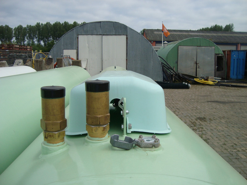 De Visser Propaan/Butaan LPG tank 9100 L gastank Propaan/Butaan LPG tank 9100 L (4,55 ton) Gastank Ø 1250 including tank fittings ID 11.10 L: 7790mm, 1350kg option of heating spiral - Топливный бак для Грузовиков: фото 3 De Visser Propaan/Butaan LPG tank 9100 L gastank Propaan/Butaan LPG tank 9100 L (4,55 ton) Gastank Ø 1250 including tank fittings ID 11.10 L: 7790mm, 1350kg option of heating spiral - Топливный бак для Грузовиков: фото 3