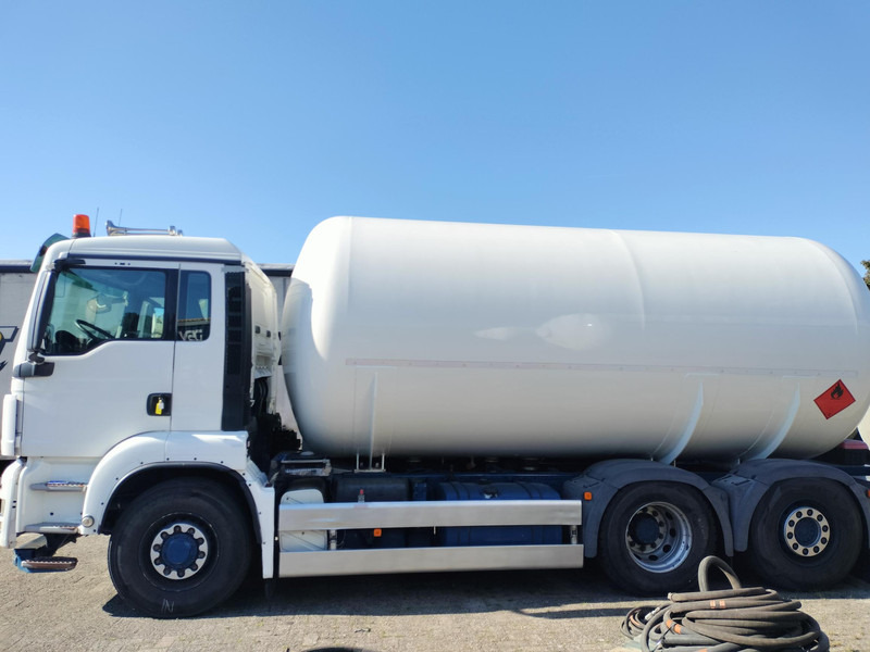 MAN TGS 2011. 6x4 -24000 L Gas tank truck -Gas, Gaz, LPG, GPL, Propane, Butane tank, Gastank ID 2.165 Rootselaar, flowmeter, Sihi pump - Грузовик-цистерна: фото 1 MAN TGS 2011. 6x4 -24000 L Gas tank truck -Gas, Gaz, LPG, GPL, Propane, Butane tank, Gastank ID 2.165 Rootselaar, flowmeter, Sihi pump - Грузовик-цистерна: фото 1